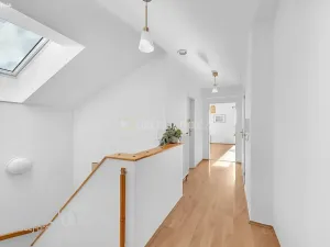 Prodej bytu 4+kk, Praha - Zbraslav, Jaromíra Vejvody, 187 m2