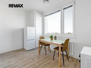 Prodej bytu 1+1, Hradec Králové, třída Edvarda Beneše, 41 m2