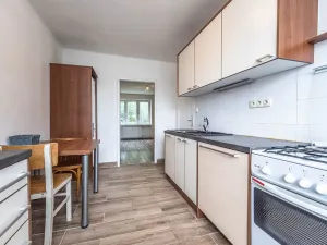 Pronájem bytu 2+1, Praha - Hloubětín, Na obrátce, 55 m2