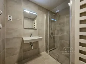 Pronájem bytu 1+kk, Praha - Velká Chuchle, Na hvězdárně, 35 m2