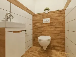 Prodej rodinného domu, Zavidov, 261 m2