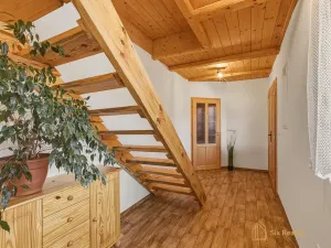 Prodej rodinného domu, Zavidov, 261 m2