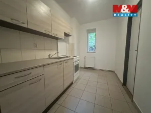 Pronájem bytu 3+1, Děčín - Děčín IV-Podmokly, Teplická, 50 m2