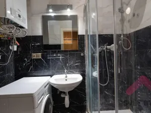 Pronájem bytu 2+kk, Praha - Karlín, Sokolovská, 47 m2