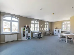 Pronájem vily, Praha - Dejvice, V Šáreckém údolí, 719 m2