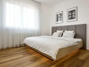 Pronájem bytu 3+kk, Praha - Horní Měcholupy, Milánská, 68 m2