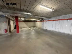 Prodej garážového stání, Slavkov u Brna, Zelnice II., 16 m2