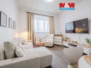Prodej bytu 3+1, Dymokury, Osvobození, 65 m2