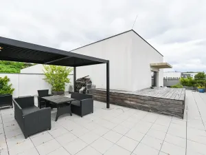 Pronájem bytu 3+kk, Praha - Vysočany, Strnadových, 78 m2