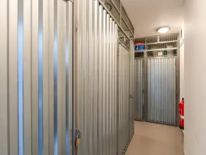 Pronájem bytu 2+kk, Praha - Uhříněves, Saturnova, 45 m2