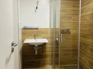 Pronájem bytu 1+kk, Jablonec nad Nisou, Jezdecká, 42 m2