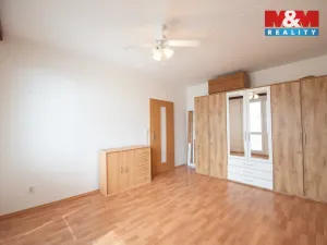 Pronájem bytu 2+kk, Hradec Králové - Třebeš, třída Edvarda Beneše, 50 m2