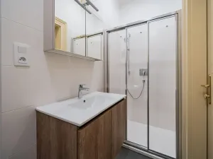 Pronájem bytu 2+kk, Praha - Bubeneč, Kamenická, 52 m2
