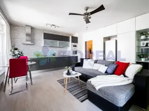 Pronájem bytu 2+kk, Praha - Strašnice, Vinohradská, 55 m2
