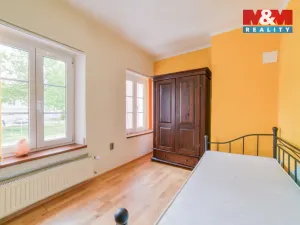 Prodej bytu 3+1, Cheb, Hradební, 56 m2
