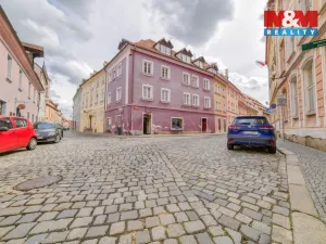 Prodej bytu 3+1, Cheb, Hradební, 56 m2