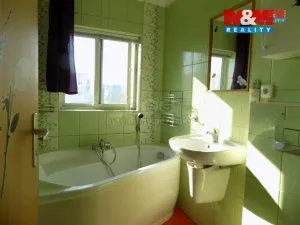 Pronájem bytu 4+1, Králův Dvůr, 74 m2