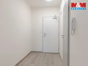 Prodej bytu 1+kk, Zlín, Nad Stráněmi, 34 m2