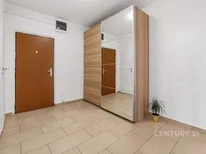 Pronájem bytu 2+1, Praha - Kamýk, Zárubova, 61 m2