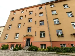 Pronájem bytu 1+kk, Praha - Braník, Pikovická, 30 m2