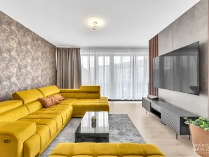 Pronájem bytu 2+kk, Hradec Králové, Pražská třída, 60 m2