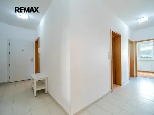 Prodej bytu 4+kk, Praha - Strašnice, Zvěřinova, 92 m2