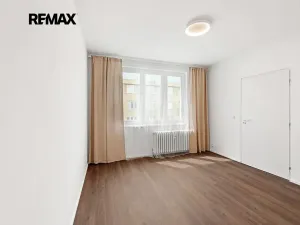 Prodej bytu 3+1, Praha - Zličín, Nedašovská, 80 m2