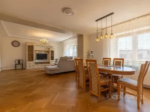 Prodej rodinného domu, Vojkovice, 180 m2