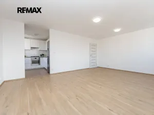 Pronájem bytu 3+1, Praha - Žižkov, Křivá, 73 m2