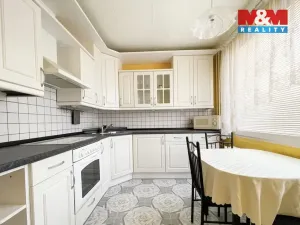 Prodej bytu 2+1, Chomutov, Holešická, 62 m2