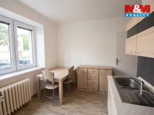 Pronájem bytu 1+1, Hradec Králové - Pražské Předměstí, Vocelova, 36 m2