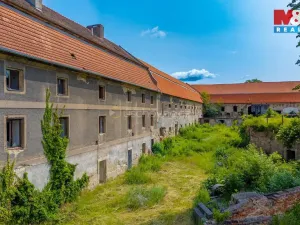 Prodej historického objektu, Zvoleněves, 5000 m2