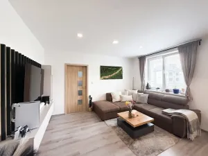 Prodej bytu 2+kk, Ostrava, Šenovská, 44 m2