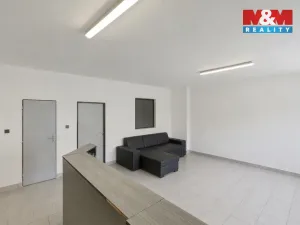 Prodej obchodního prostoru, Veltěže, 178 m2
