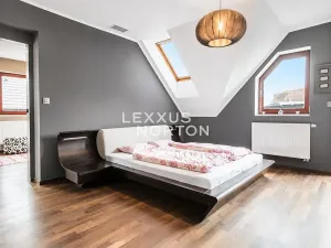 Pronájem rodinného domu, Praha - Křeslice, Pod ovčínem, 260 m2