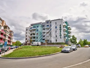 Pronájem bytu 2+kk, Praha - Strašnice, Strančická, 49 m2