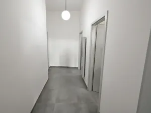 Pronájem bytu 1+kk, Praha - Vinohrady, Vinohradská, 41 m2