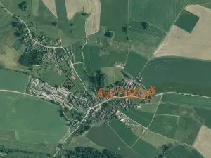 Prodej komerčního pozemku, Ratiboř, 1851 m2