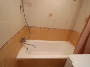 Prodej bytu 2+1, Karlovy Vary, I. P. Pavlova, 54 m2