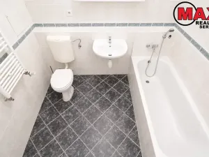 Pronájem bytu 1+kk, Praha - Troja, Hnězdenská, 36 m2