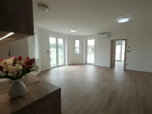 Pronájem bytu 2+kk, Luhačovice, Výsluní, 70 m2