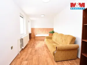 Prodej komerční nemovitosti, Libiš, 300 m2