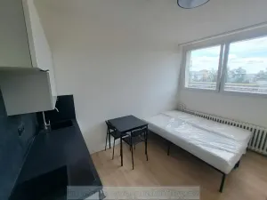 Pronájem bytu 1+kk, Praha - Vysočany, 23 m2