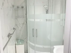Pronájem bytu 2+kk, Praha - Motol, Weberova, 39 m2
