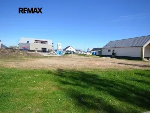 Pronájem zahrady, Slaný, 800 m2