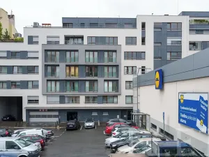 Pronájem bytu 1+kk, Praha - Vysočany, Bassova, 28 m2
