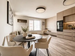 Pronájem bytu 2+kk, Hradec Králové, Průběžná, 58 m2