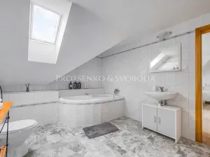 Prodej rodinného domu, Záhoří, 252 m2