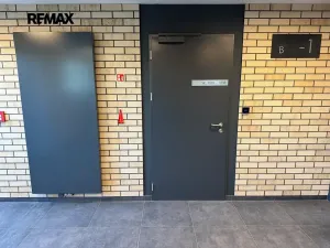 Pronájem bytu 2+kk, Praha - Hloubětín, Waltariho, 54 m2