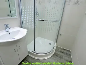 Pronájem bytu 2+1, Praha - Malešice, Káranská, 56 m2